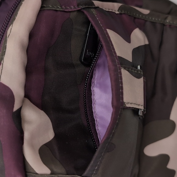 LUG Purse Purple Camo Crossbody Lots of pockets - Picture 3 of 13